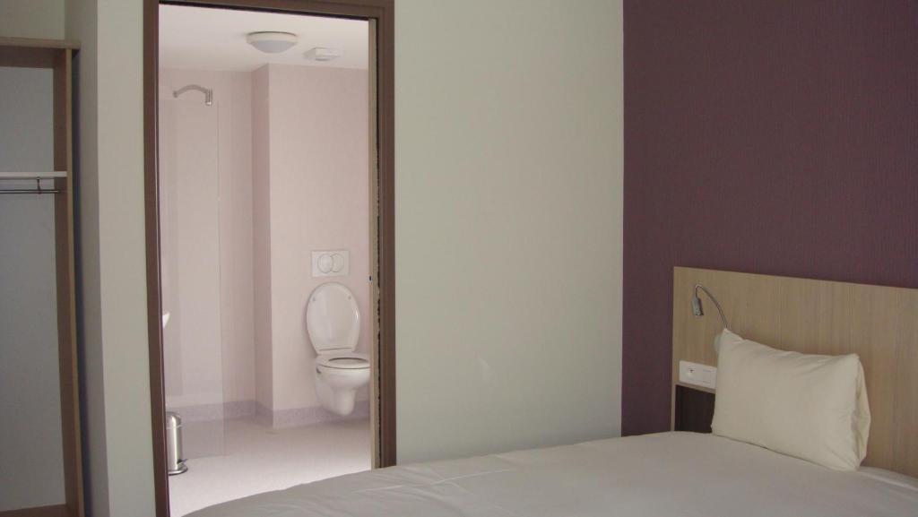 The Originals Access, Hotel Cholet Gare Exterior photo